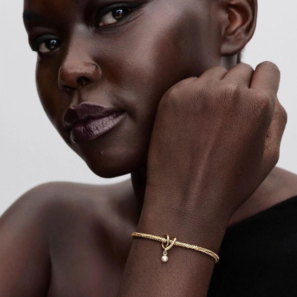 V2H92CE535D08C0B2EE1841B6F9B2230ADBR7515220P4